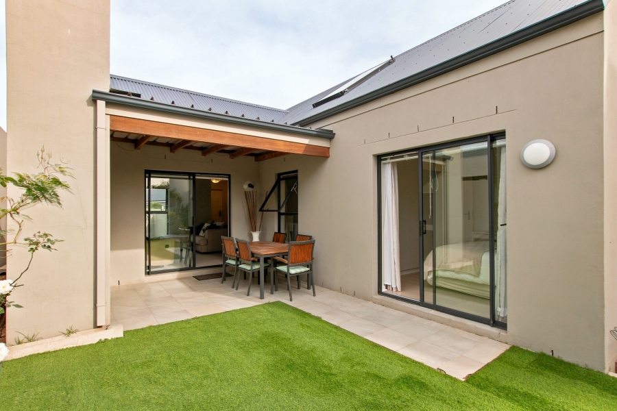 3 Bedroom Property for Sale in Aan de Wijnlanden Western Cape